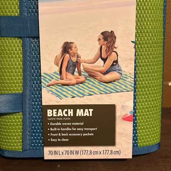 Beach mat - Picture 2 of 4